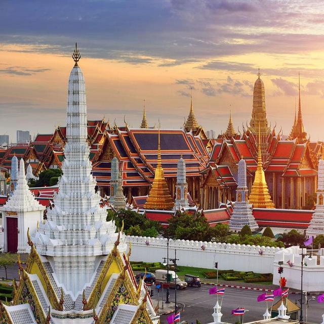 Bangkok Hotel - 2 Nights