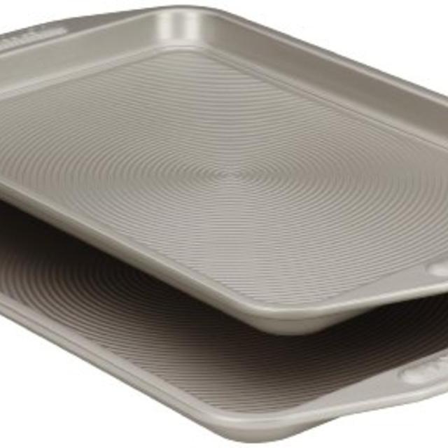 Circulon Nonstick Bakeware 10-Inch-by-15-Inch Cookie Baking Pan, 2-Piece Set