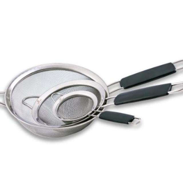 LiveFresh Food Strainer Set - Premium Fine Stainless Steel Fine Mesh Set of Strainers, Colanders and Sifters Crafted for Quinoa with Comfortable Non Slip Handles - 3 Sizes - NOW SAVE 60+% BEFORE CHRISTMAS!