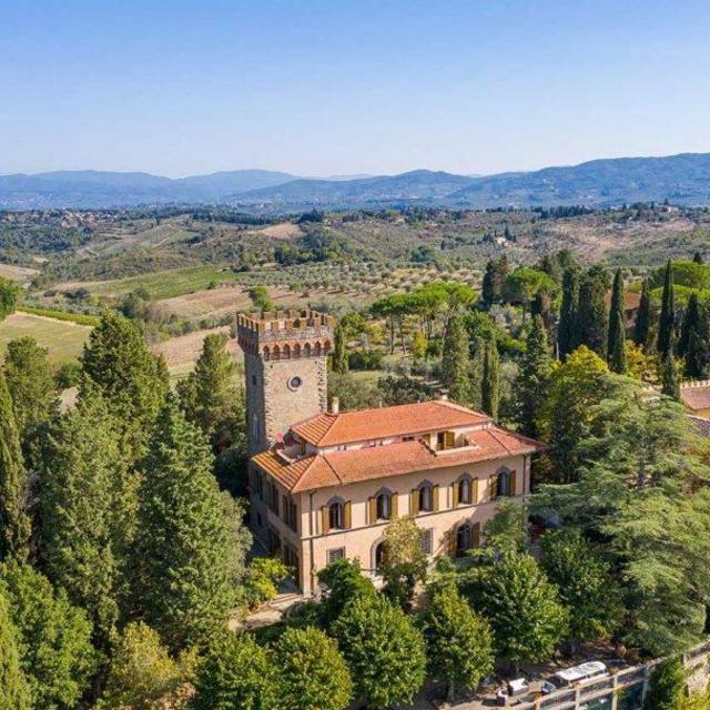 Wine Tasting & Lunch in Tuscany, Italy