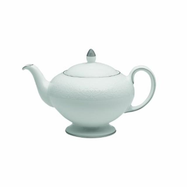 Wedgwood English Lace 36-Ounce Teapot