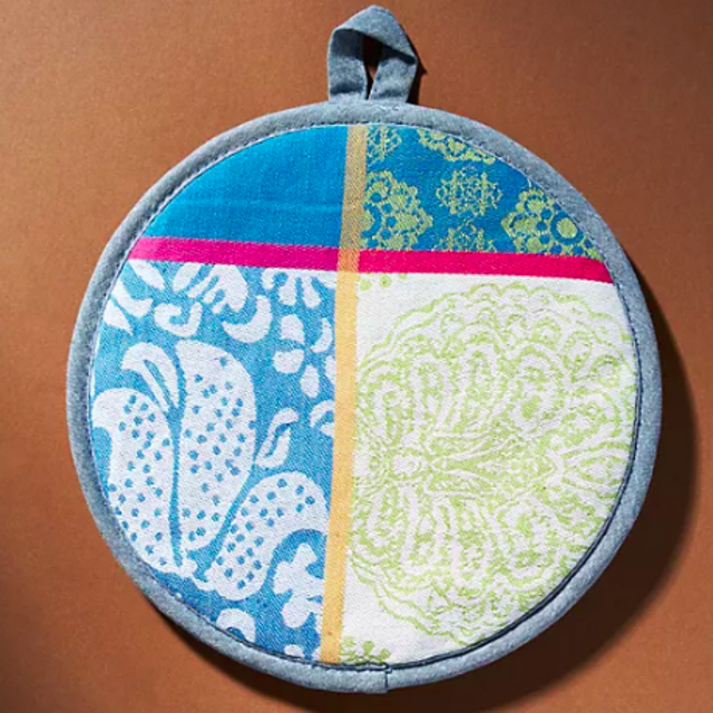 Nifty Jacquard Pot Holder