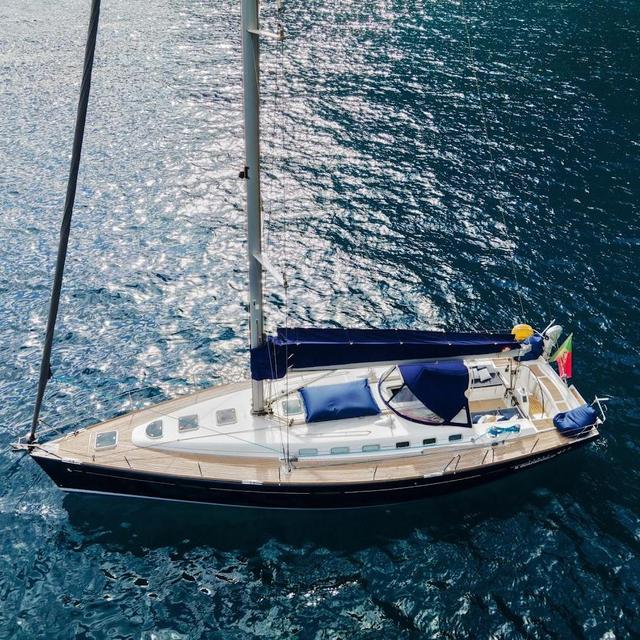 Honeymoon in Portugal: Afternoon Sailing Charter