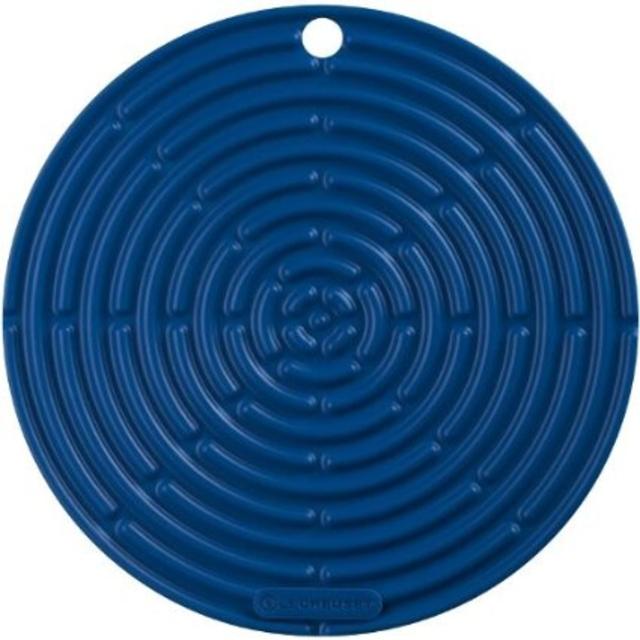 Le Creuset Silicone 8" Round Cool Tool, Marseille