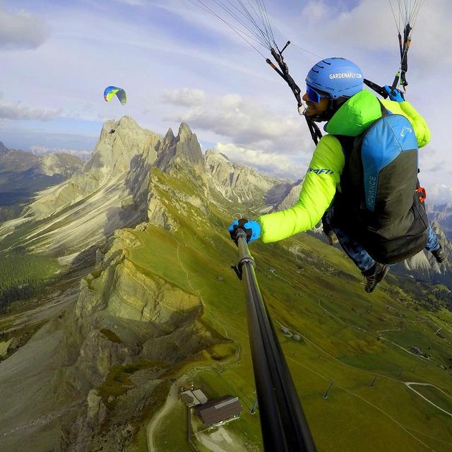 Honeymoon - Paragliding