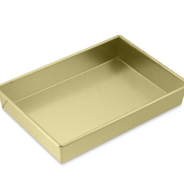 Williams-Sonoma Goldtouch® Nonstick Rectangular Cake Pan, 9" x 13"