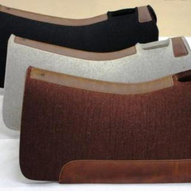 5 Star Wool Felt Saddle Pad, Full Skirt 32"L x 32"D