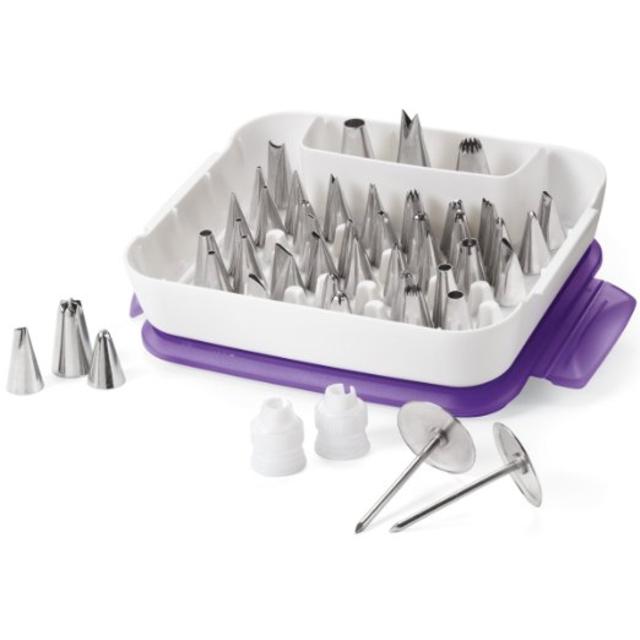 Wilton 2104-0240 Master Decorating Tip Set