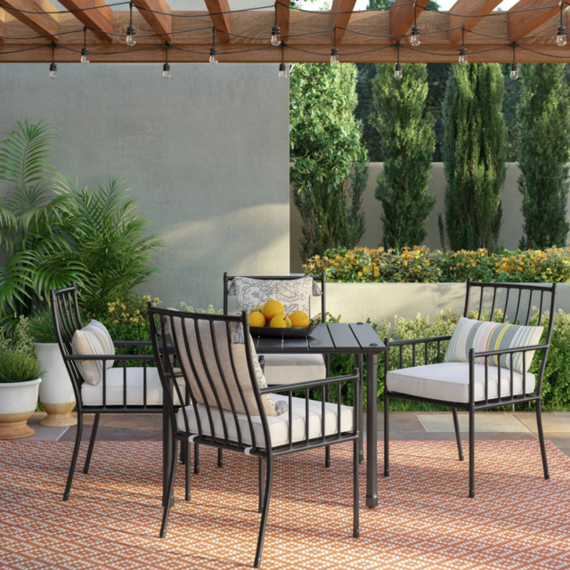 Patio furniture set