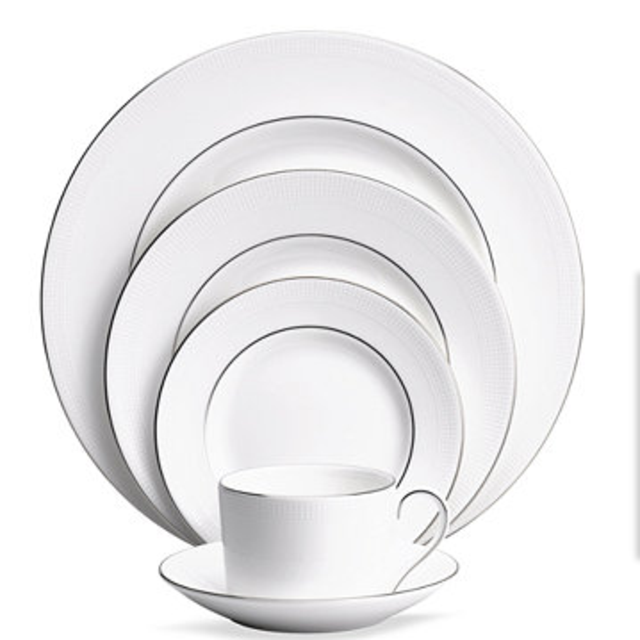 Vera Wang Wedgwood Dinnerware, Blanc sur Blanc 5 Piece Place Setting