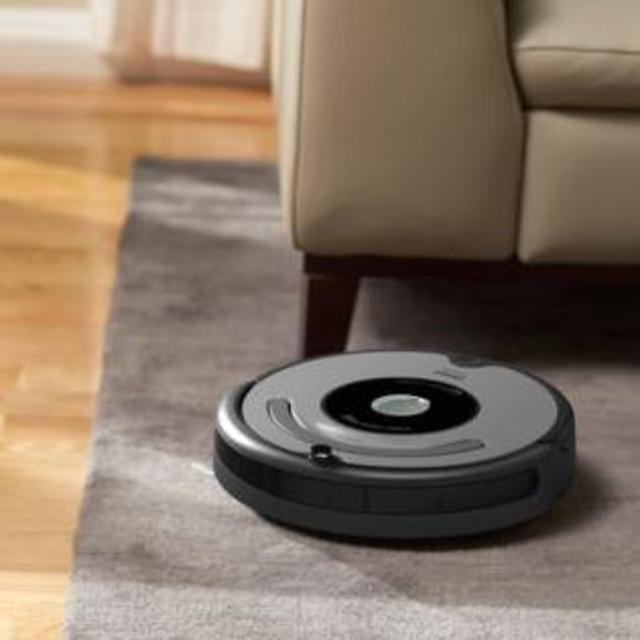 iRobot® Roomba® 655 Pet Series Vacuum Cleaning Robot