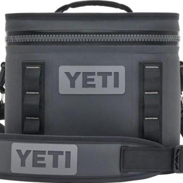 YETI   Hopper Flip 8 Soft Cooler