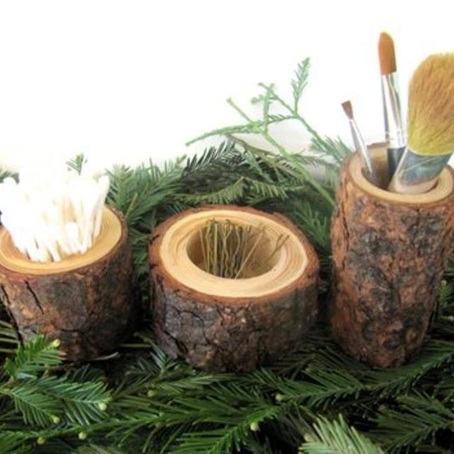 11 Main - Rustic Bathroom Accessories - Set of 3