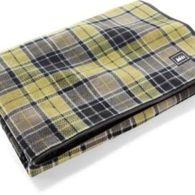 REI Outdoor Blanket