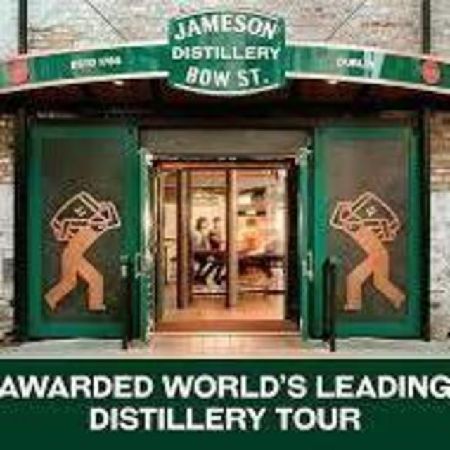 Honeymoon Experience: Jameson Bow St. Distillery Tour