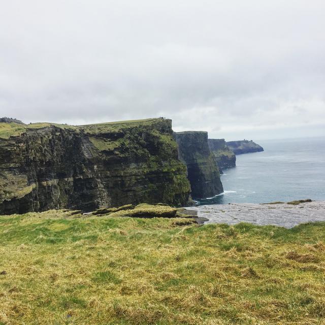 Honeymoon Experience: Cliffs of Moher