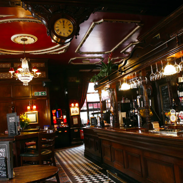 Dinner and Drinks at the Pubs