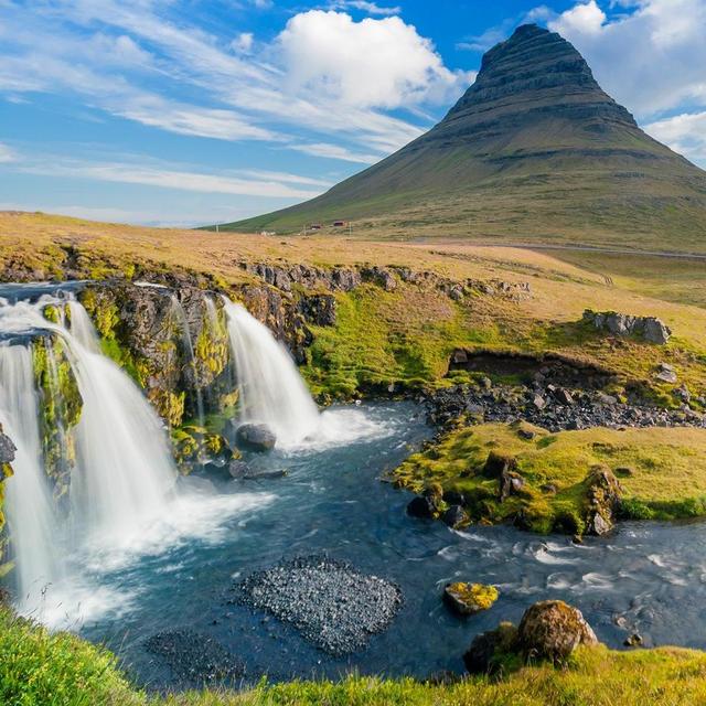 Honeymoon Fund: Iceland Adventure