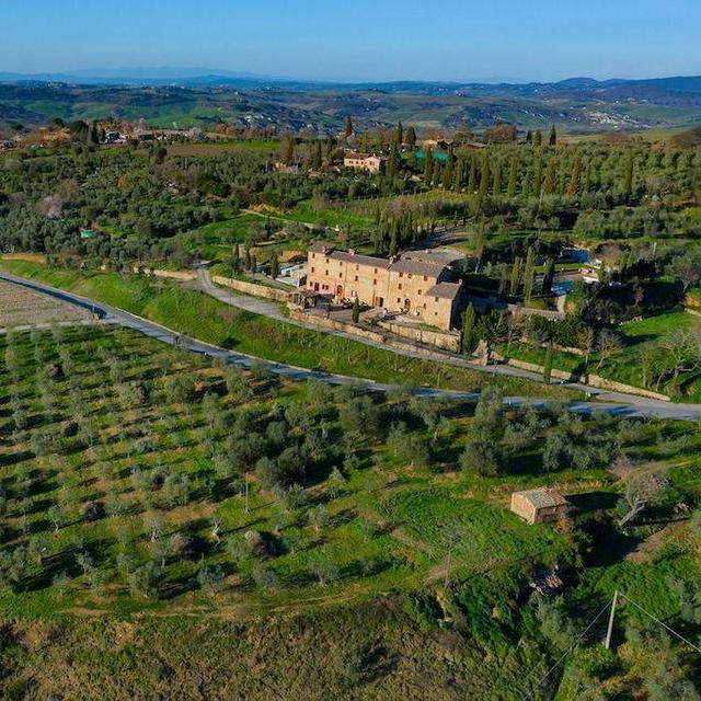 Hotel in Tuscany (Venmo accepted)