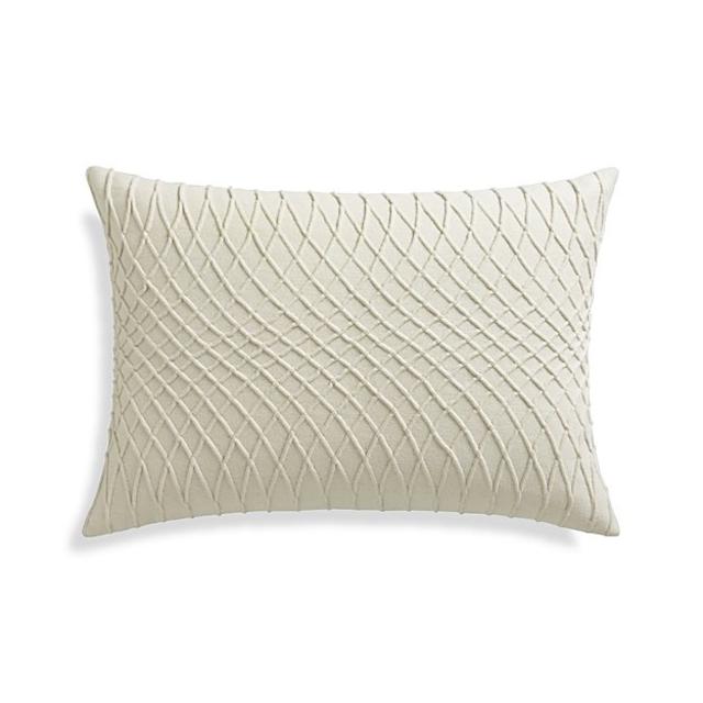 Avery 22"x15" Pillow