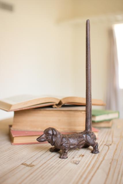 cast iron dachshund paper towel holder