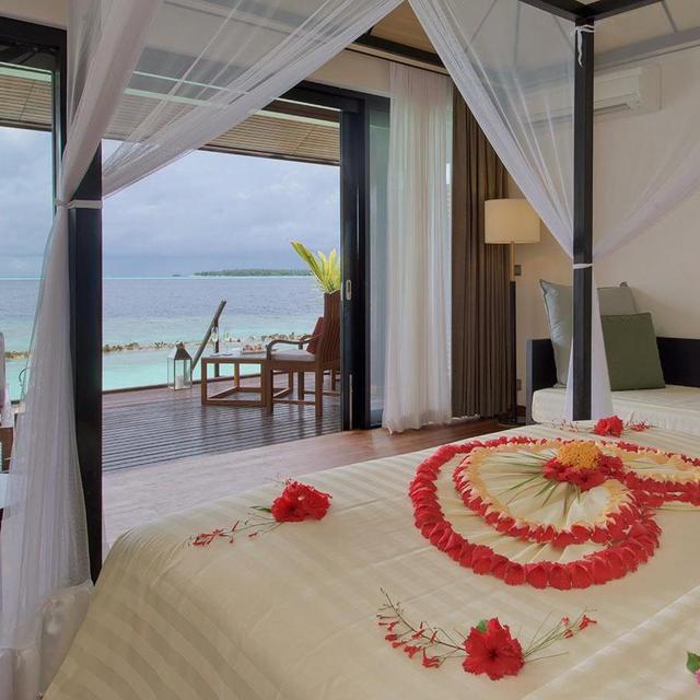 A portion of our 4-nights stay in a Lagoon Villa on Huvahendhoo Island