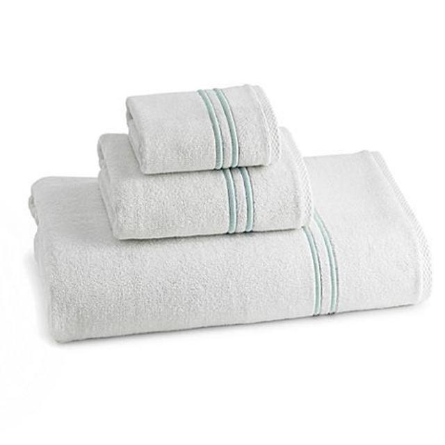 Kassatex Baratta Turkish Cotton Bath Towel in White/Sea Foam
