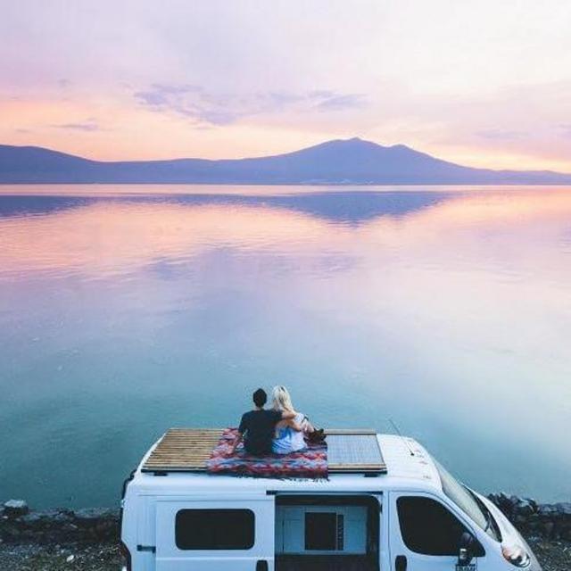 Help us build our VAN! Life on the road