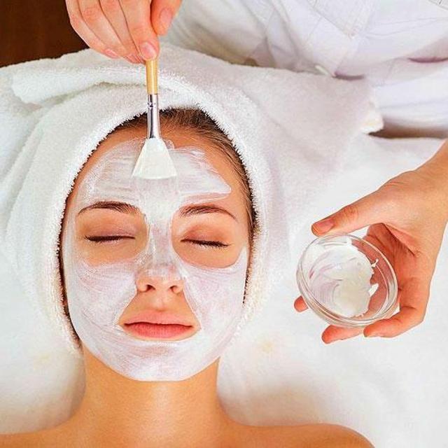 Pre-wedding facials!