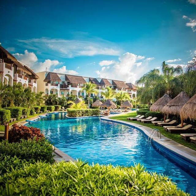 Honeymoon Resort
