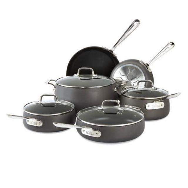 All Clad Hard Anodized Nonstick Cookware Set, 10 piece Set Fund