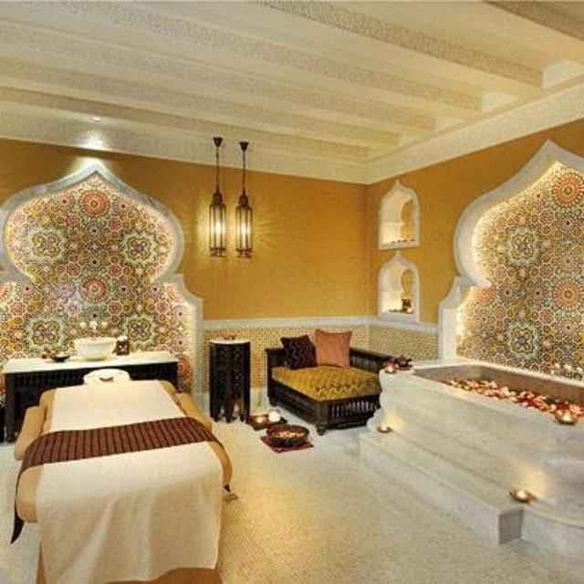 Massage & Spa Relaxation
