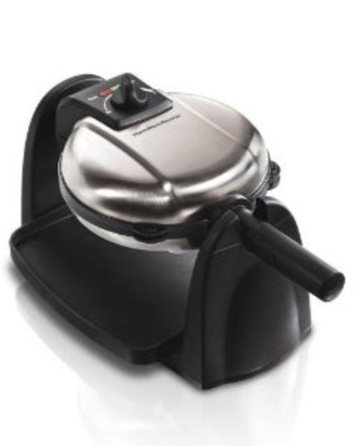 Hamilton Beach Flip Belgian Waffle Maker