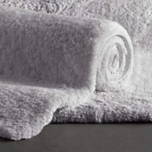 Plush Pile Bath Rug in Pewter