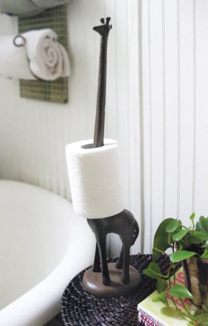 Giraffe Paper Holder - Rust by Kalalou