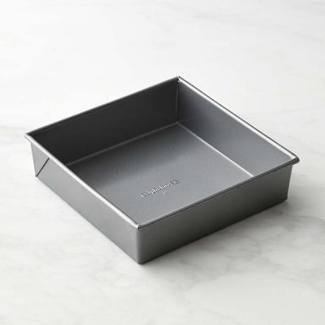 Calphalon Gourmet Square Cake Pan, 8"