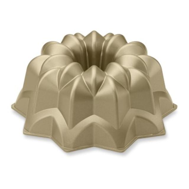 Nordic Ware Vintage Bundt® Cake Pan