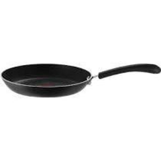 T-fal E93808 Professional Total Nonstick Oven Safe Thermo-Spot Heat Indicator Fry Pan / Saute Pan Dishwasher Safe Cookware, 12-Inch, Black