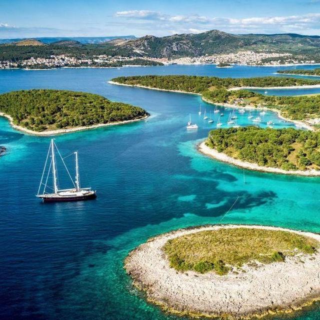 Pakleni Island Tour in Hvar