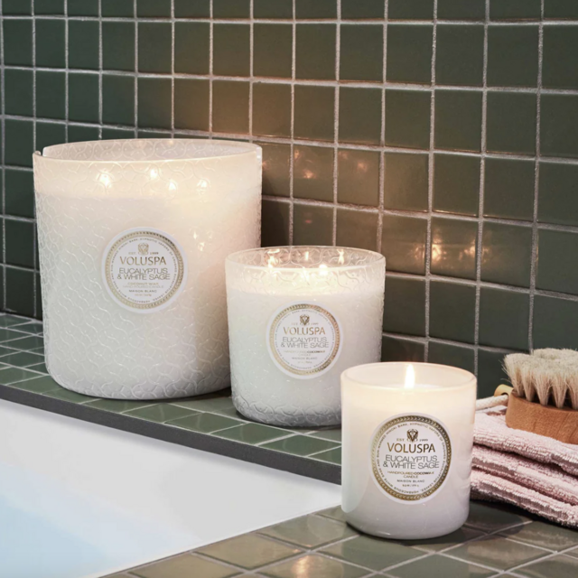 EUCALYPTUS & WHITE SAGE 5 WICK HEARTH CANDLE