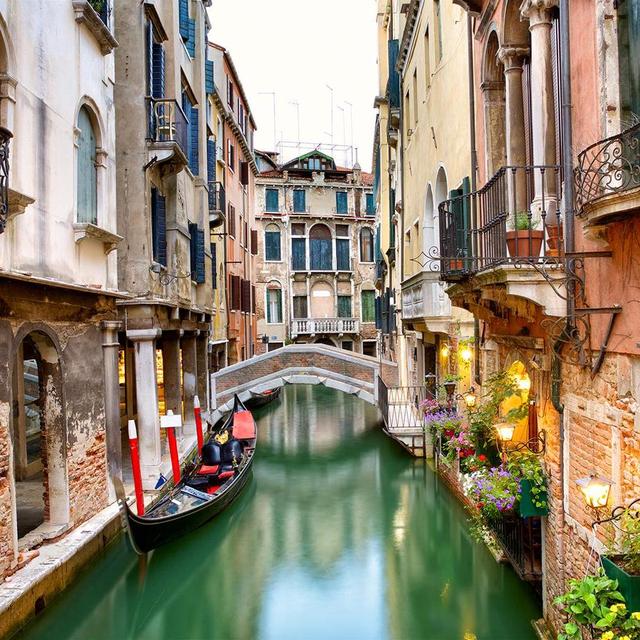 Gnocchi and Vino in Venice