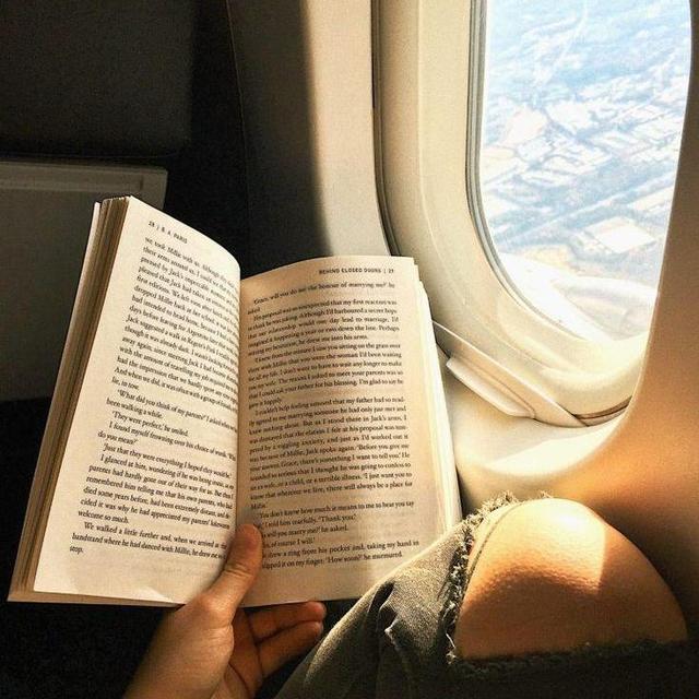 Airplane Reading