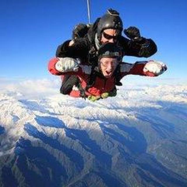 Honeymoon: Skydiving!
