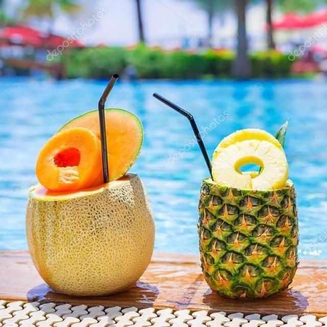 Poolside Food/Drinks