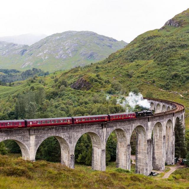 Honeymoon: Hogwarts Express