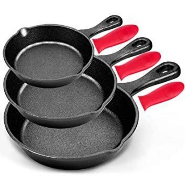 Almcmy Cast Iron Skillet Set 3-Piece,6 Inch/8 Inch/10 Inch, Pre-Seasoned Cast Iron Frying Pan with 3 Silicone Handles - Oven Safe - Great For Cooking, Sautéing, Grilling, Pizza