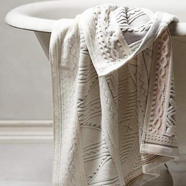 Windstream Towel Collection - Hand Towel