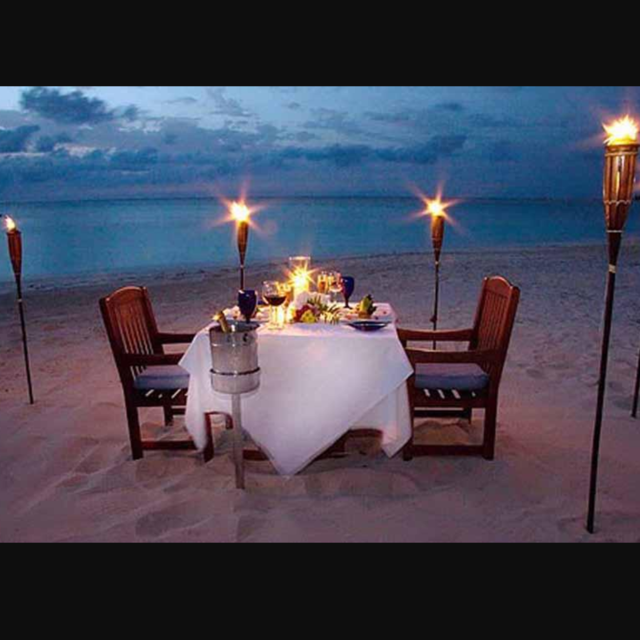 Candlelight dinner on the beach