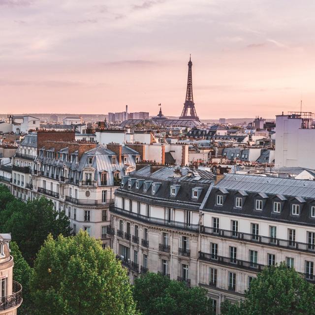 Honeymoon Hotel In Paris