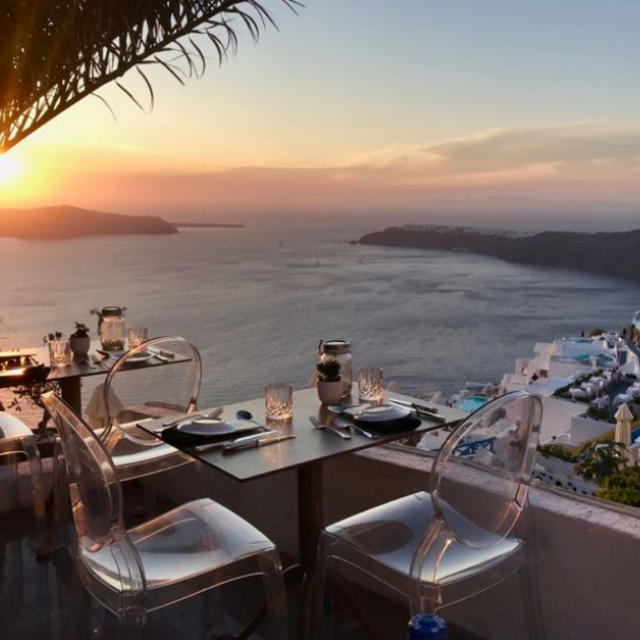 Honeymoon - 5 Course Dinner for 2 in Santorini